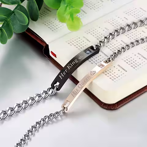 Romantisk present för par, armbandsset Her King och His Queen