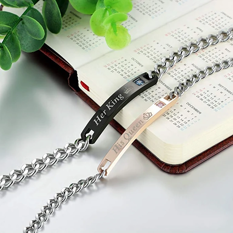 Cadou ideal pentru cuplu - set brățări Cadou romantic pentru cupluri, set brățări Her King și His Queen