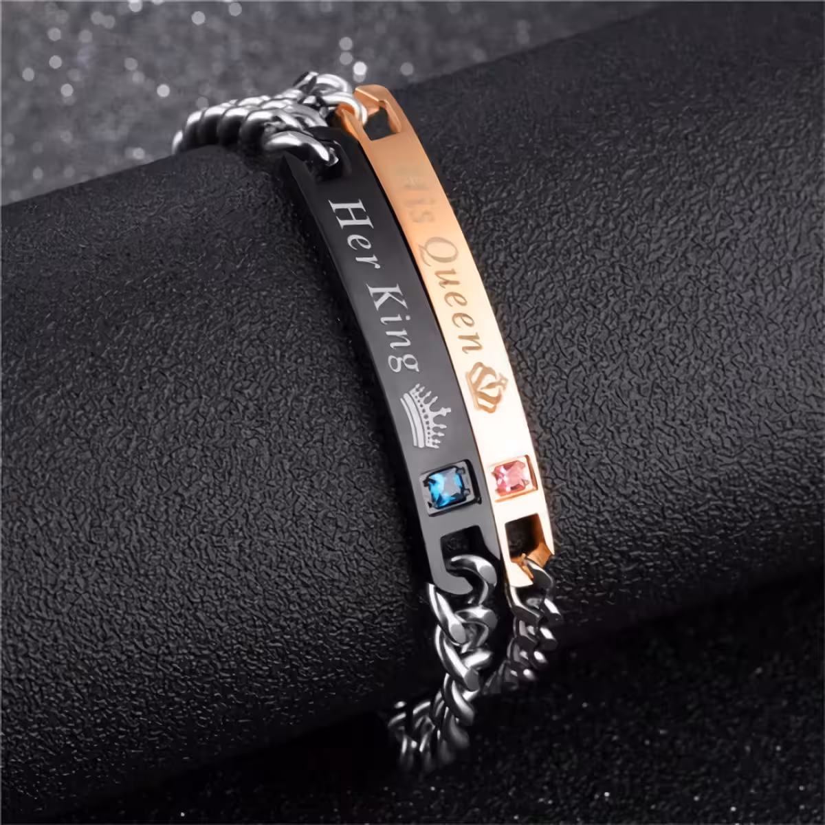 Brățări gravate pentru cuplu din inox Brățări cuplu gravate cu texte Her King și His Queen, rezistente și elegante