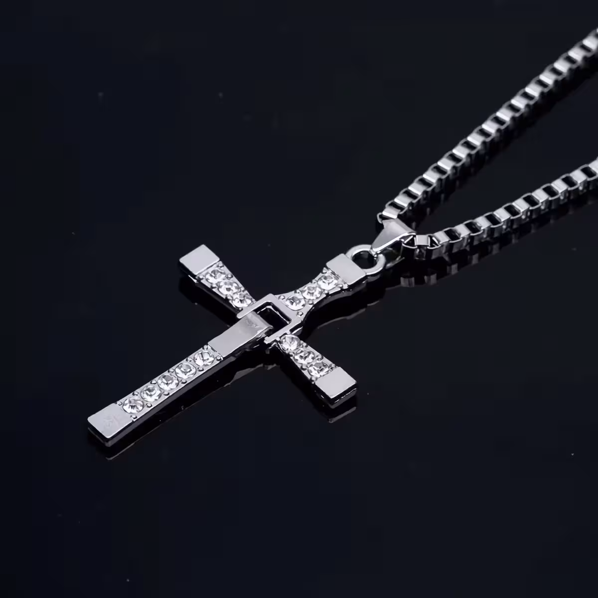 Lănțișor bărbătesc Fast & Furious din oțel inoxidabil Bijuterie pentru bărbați – stil Dominic Toretto cu finisaj metalic