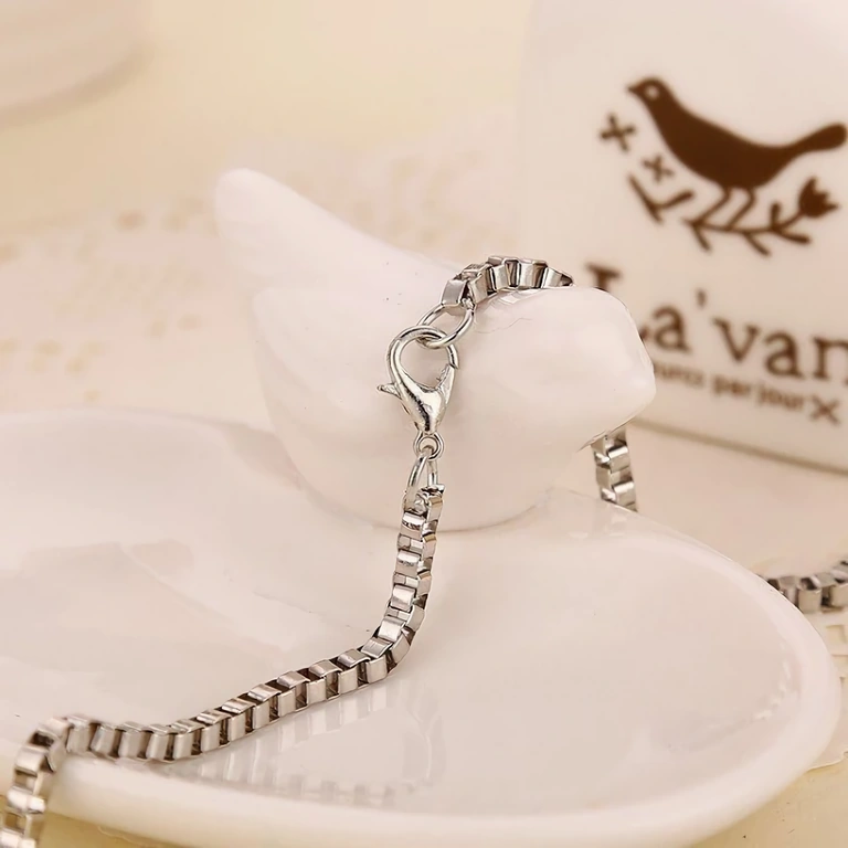 Cruciuliță Fast and Furious – argintiu lucios Pandantiv în formă de cruce inspirat de filmul Fast & Furious