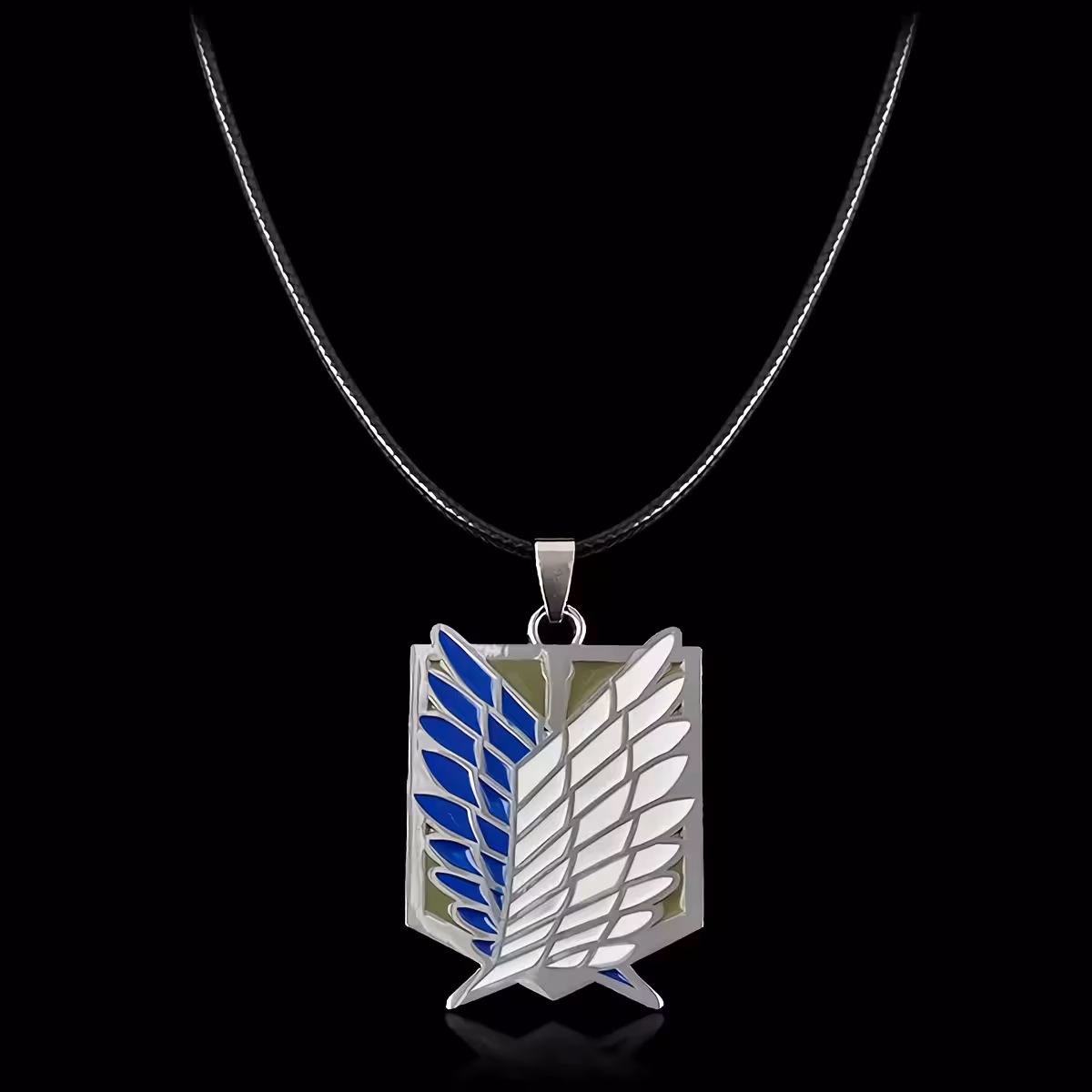 Medalion Wings of Freedom – Attack on Titan Pandantiv cu simbolul aripilor libertății din anime-ul Attack on Titan