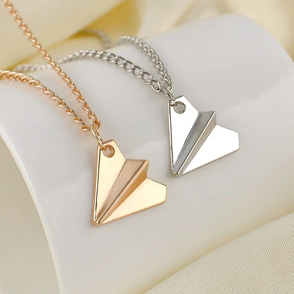 Pandantiv Avion cu Lănțișor – Medalion Harry Styles One Direction pentru Fani