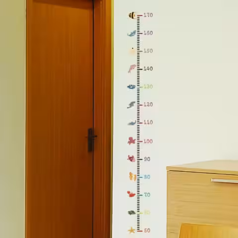 Väggdekal som linjal – mäter barnets längd enkelt