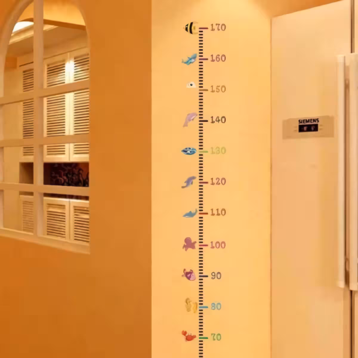 Talometru de perete pentru camera copilului Taliometru de perete colorat – ideal pentru decorul camerei celor mici