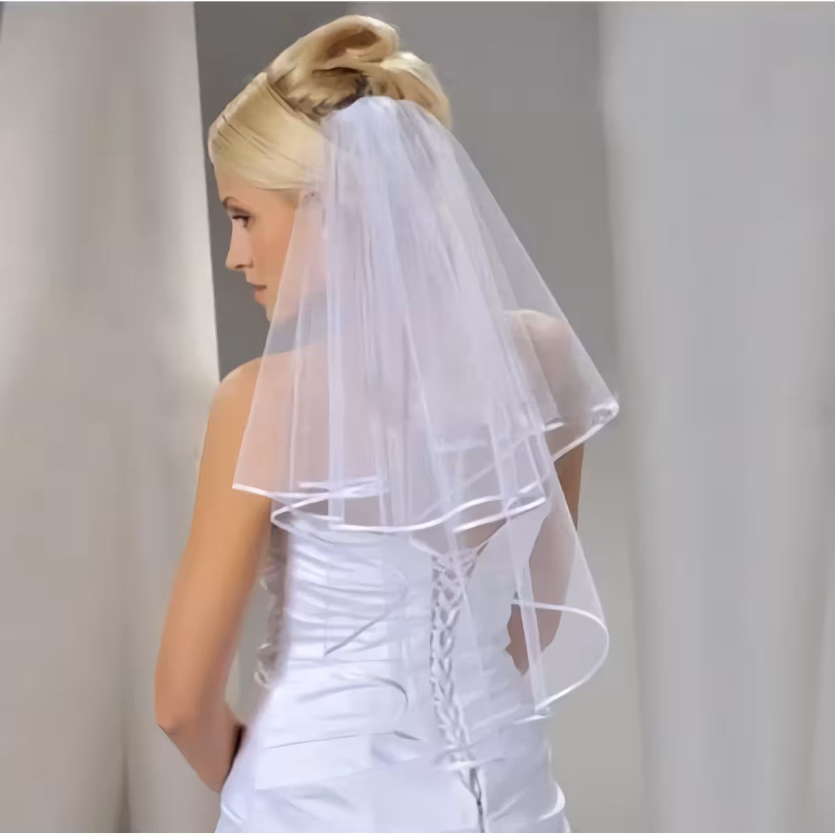Voal simplu pentru mireasă Accesoriu clasic de mireasă, fără aplicații, potrivit oricărui stil de rochie