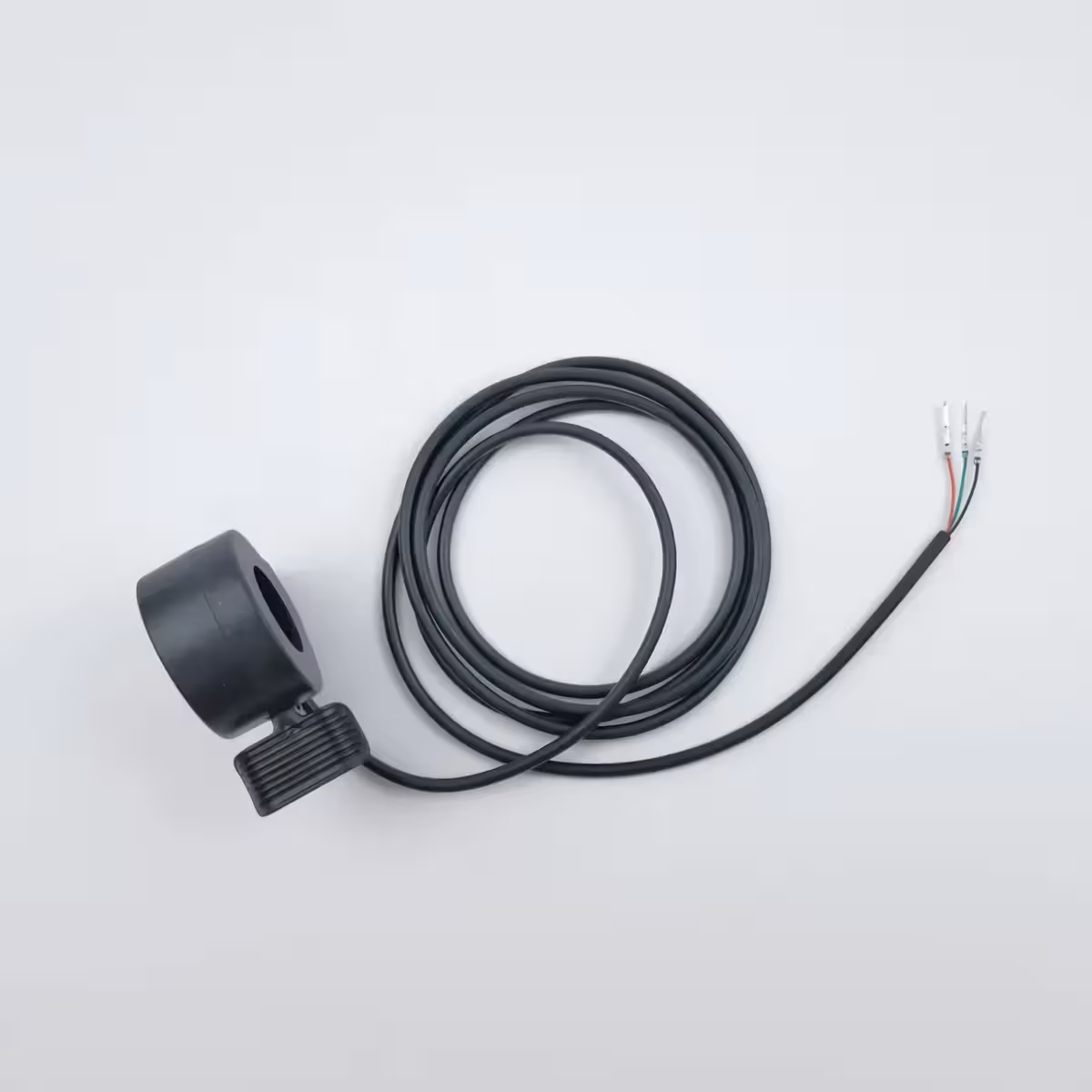 Set complet manetă bicicletă electrică Imagine cu set complet manetă pentru bicicletă electrică cu 3 fire