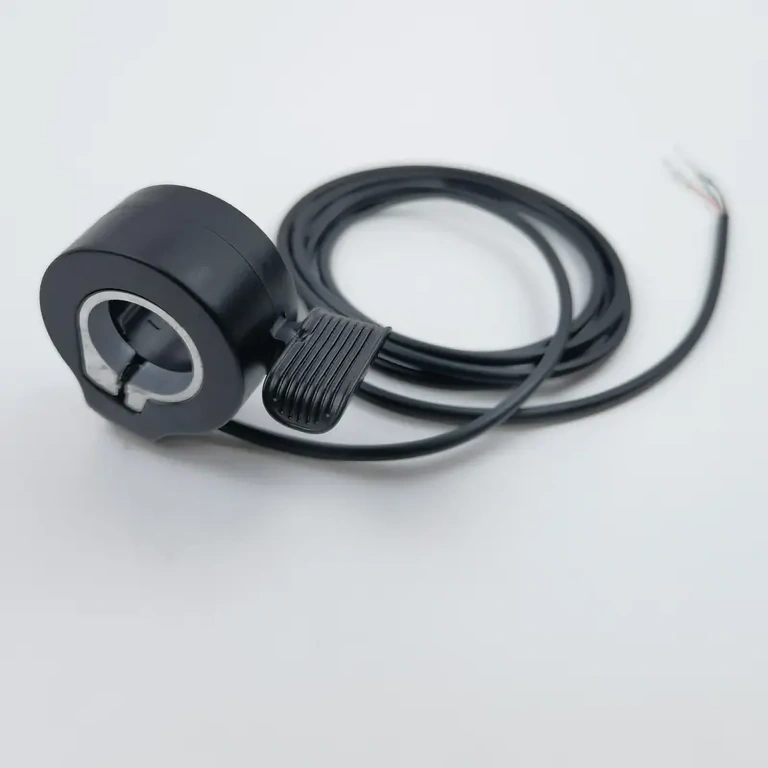 Ujj működtetésű gyorsító billenő kar elektromos kerékpárhoz