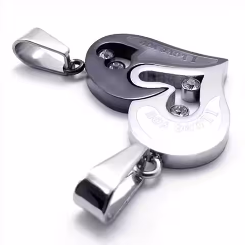 Hjärthängen i silver och svart för par