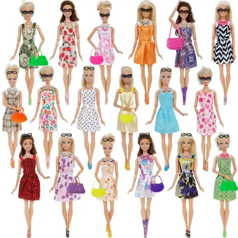 RUHÁZÁSI ruházat RUHÁK ruha CIPŐ babák TARTOZÉKOK Barbie baba