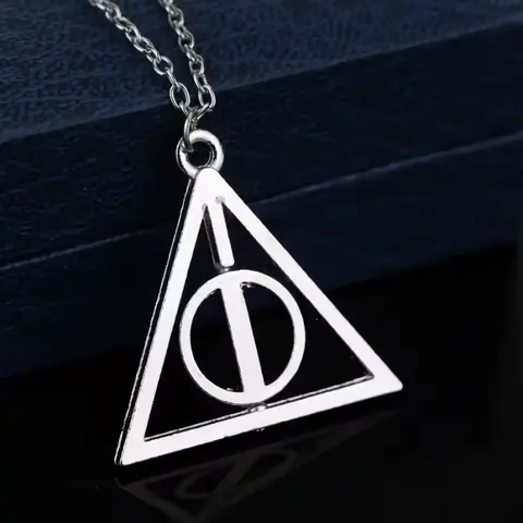 Přívěsek Řetízkový medailon HARRY POTTER Trojúhelník relikvií smrti NOVÉ STŘÍBRNÉ