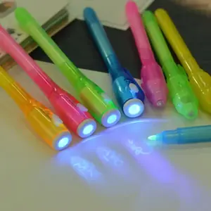 Set de 5 pixuri cu cerneală invizibilă și lumină ultravioletă integrată