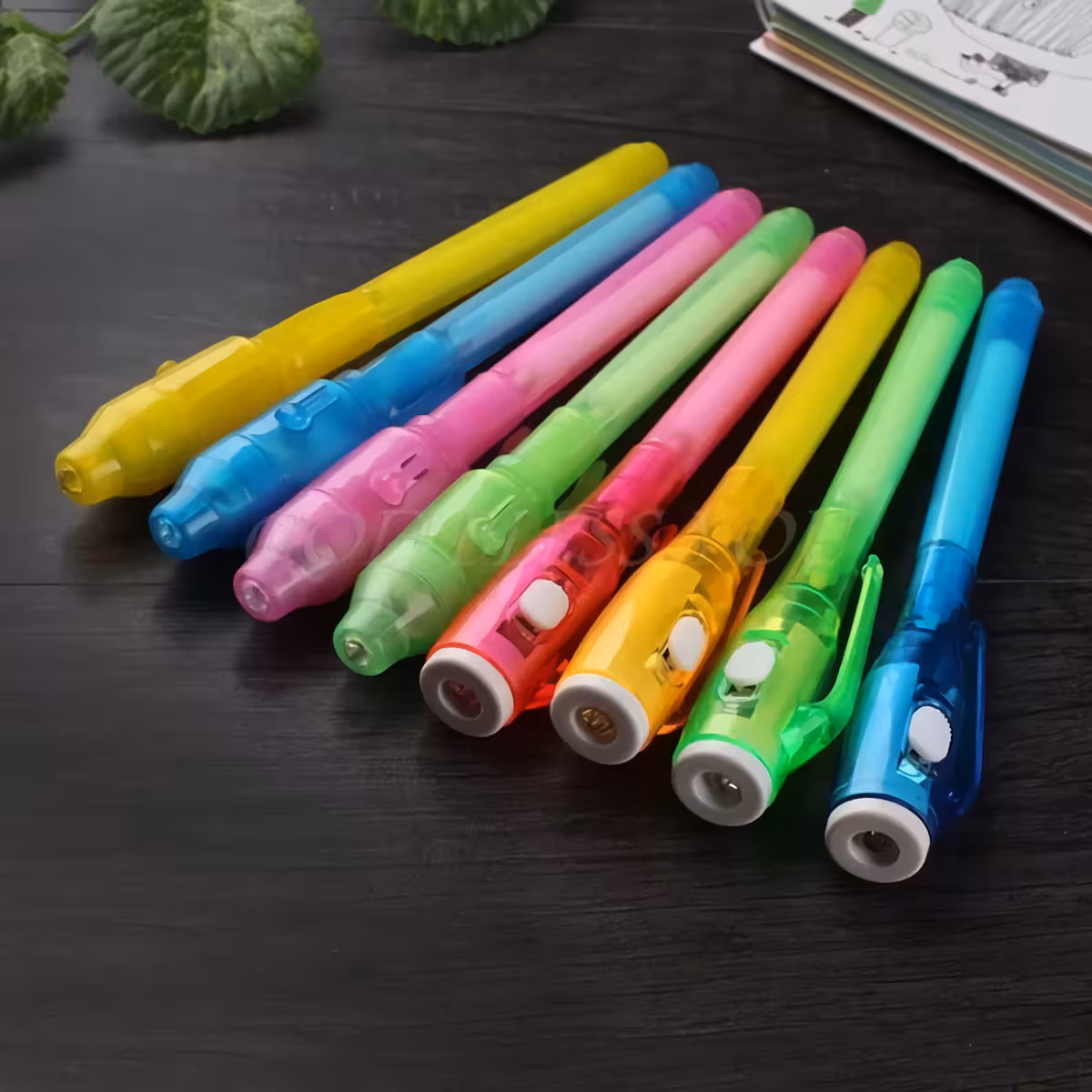 Set pixuri cu cerneală invizibilă pentru copii Set de pixuri colorate cu cerneală invizibilă perfect pentru jocuri creative