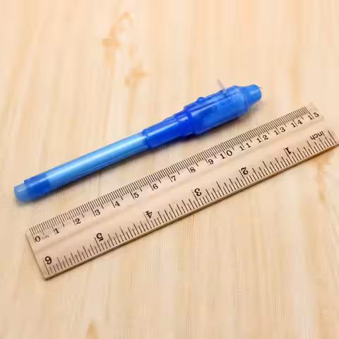 Marker invizibil ideal pentru desene și mesaje secrete pentru copii sau adulți