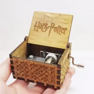 Cutiuță elegantă cu temă Harry Potter, gravată, perfectă pentru cadou