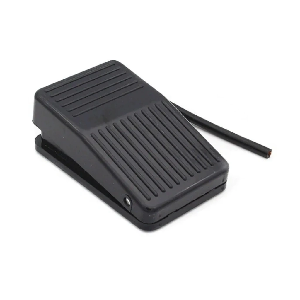 Întrerupător Electric pe Fir de Picior – Buton Tip Pedală PTT 10A 250V pentru Control Echipamente
