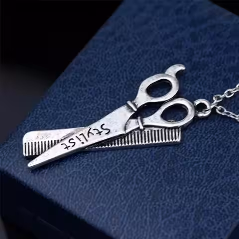 Modehalsband med frisörtema, stiliserad kedja