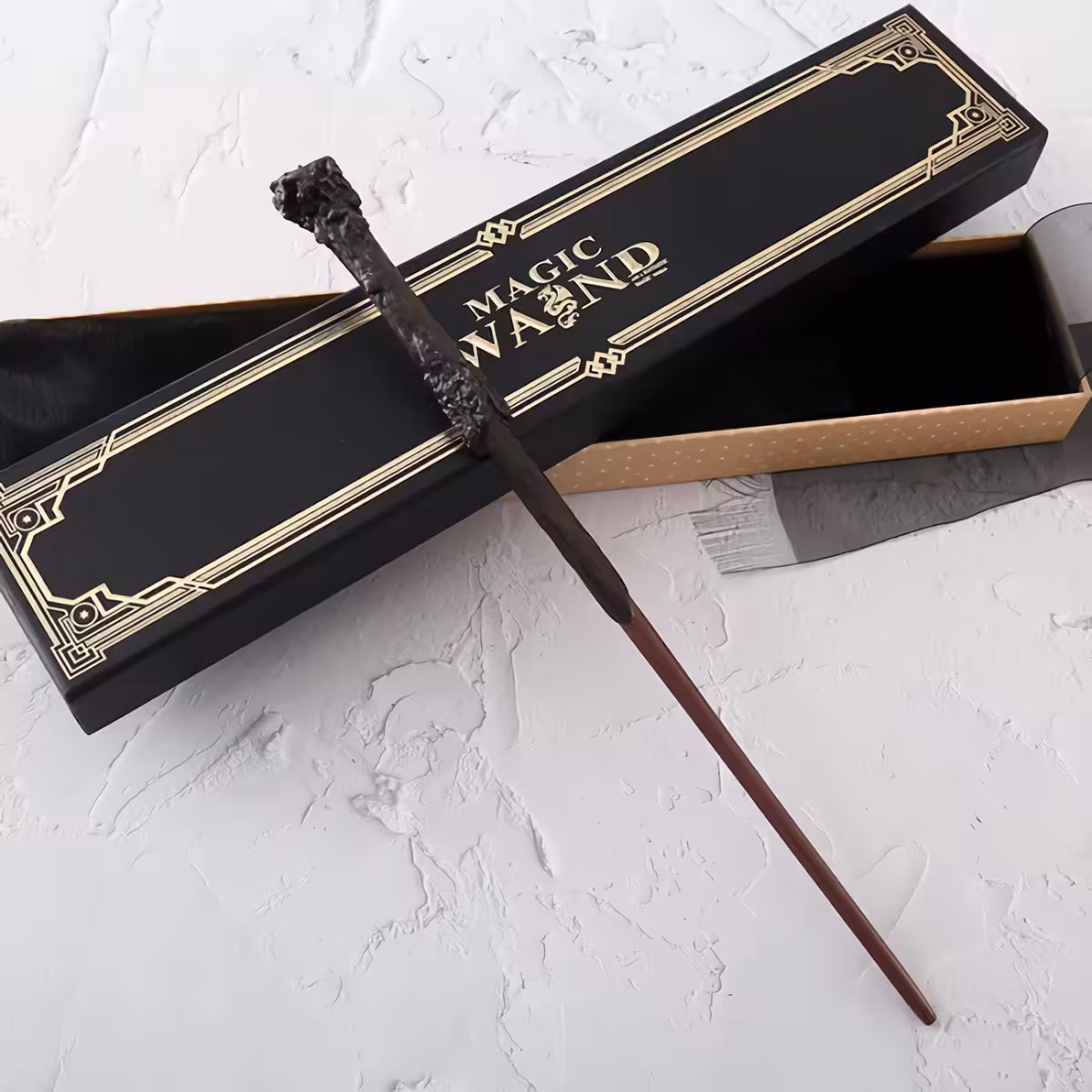 Bagheta magică Harry Potter din rășină cu miez metalic, lungime 37 cm