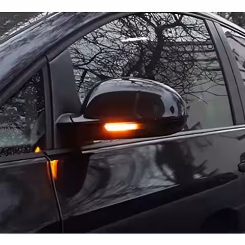 Semnalizare dinamică cu LED pentru oglinzi Golf 5