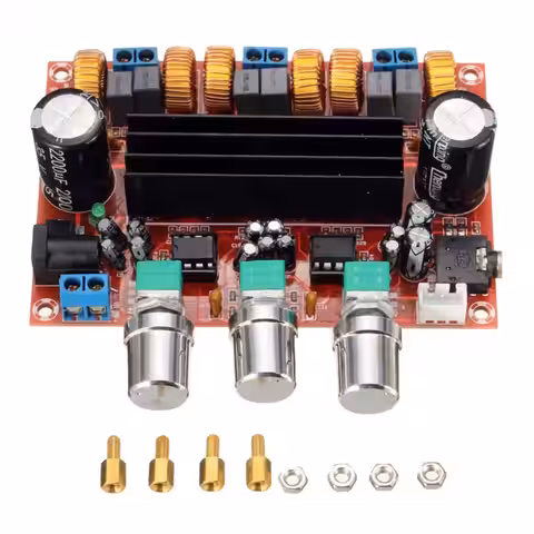 Fața plăcii amplificator model XH-M139 cu butoane și componente vizibile