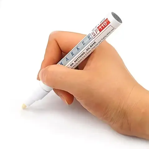 Marker bílý fix na pneumatiky pneumatiky s bílou barvou trvale napsaný