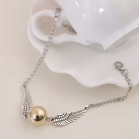 Brățară cu Snitch aurie decorativă Brățară aurie cu pandantiv Snitch, stil casual