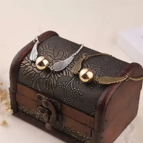 NÁRAMEK Harry Potter Golden Snitch Relikvie smrti Hotoaica ZLATÁ / STŘÍBRNÁ