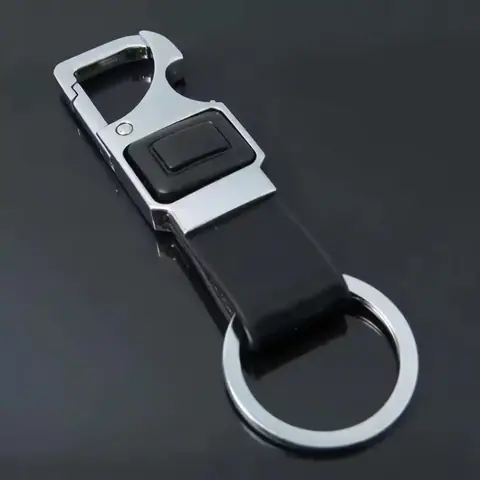 Breloc elegant cu carabină și design rezistent