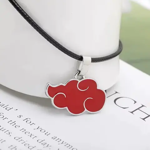 Colier simbol Nor Roșu – cosplay Akatsuki Naruto Bijuterie inspirată din Naruto – Norul Roșu al organizației Akatsuki