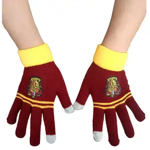 Mănuși de iarnă Gryffindor Harry Potter cu broderie și compatibilitate touchscreen