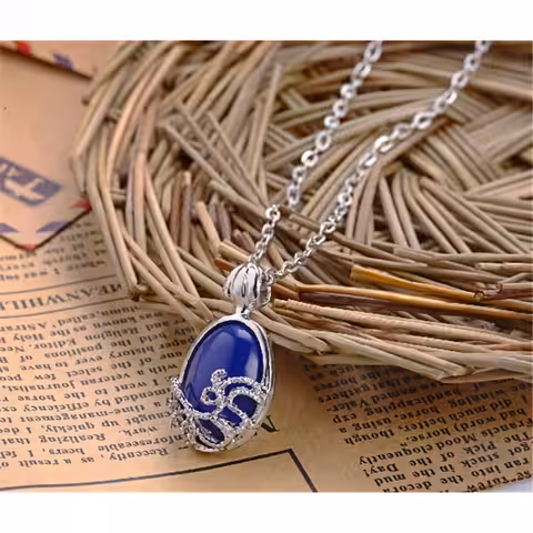Lănțișor auriu cu pandantiv Lapis Lazuli, accesoriu elegant inspirat din The Vampire Diaries