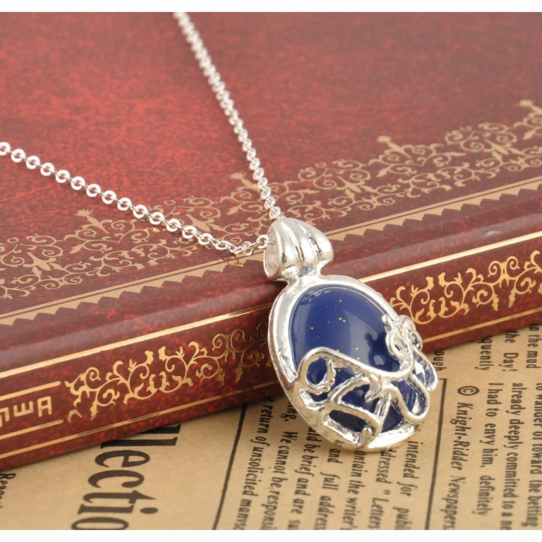 Елегантно колие, вдъхновено от сериала The Vampire Diaries с полускъпоценен камък