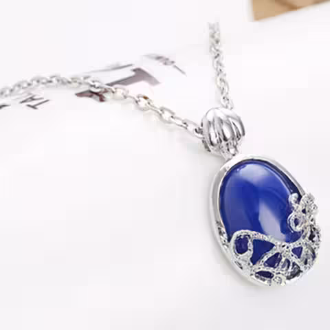 Colier inspirat din The Vampire Diaries cu piatră protectoare Lapis Lazuli