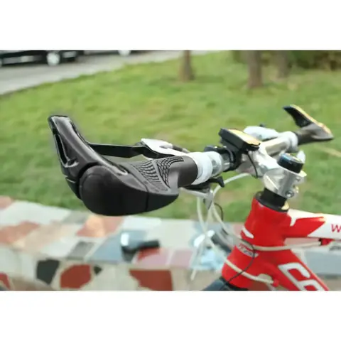Gripuri MTB sau oraș, sistem fixare sigur și confort sporit în timpul pedalării