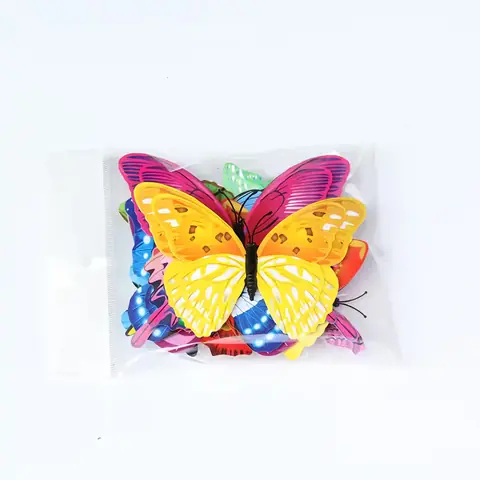 Fluturi 3D decorativi – set 12 bucăți Fluturi decorativi cu efect 3D, magnet și benzi adezive incluse