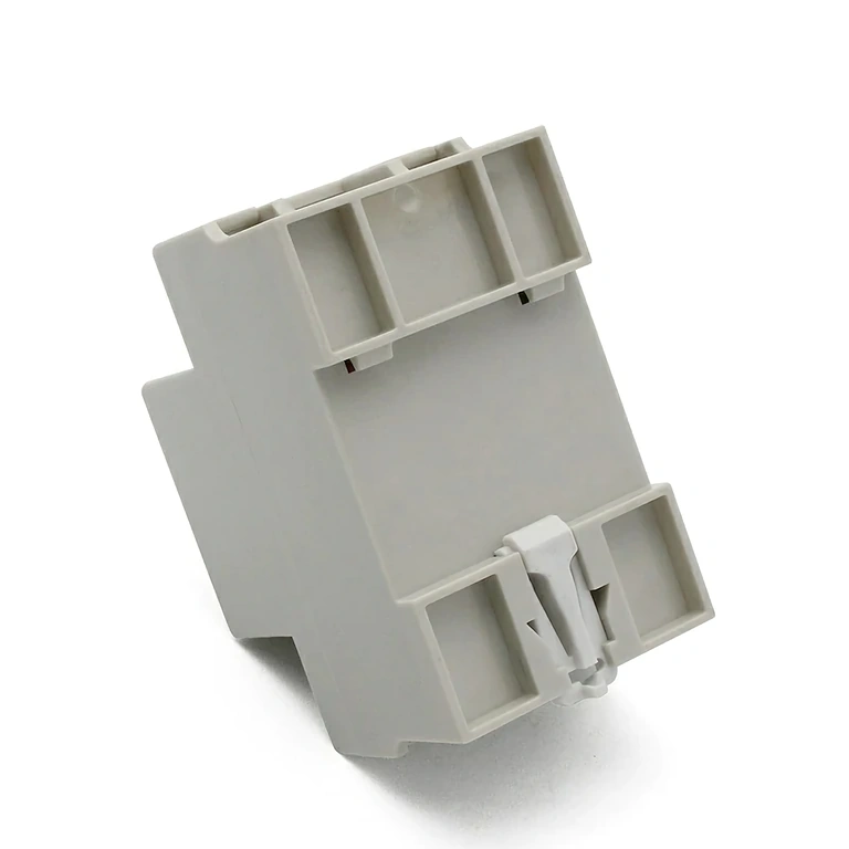 Контролно реле за вода – включва помпата при предварително зададени горни и долни нива