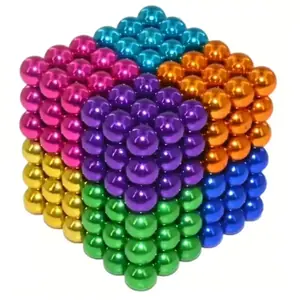Set de 216 bile magnetice colorate tip NeoCube pentru relaxare și creativitate
