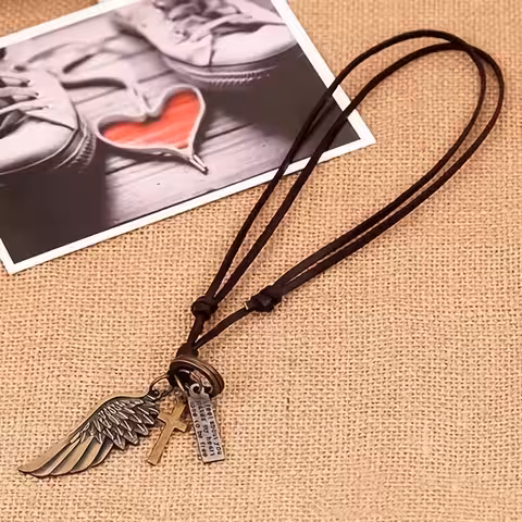 Lănțișor stil boho cu pandantiv aripi duble