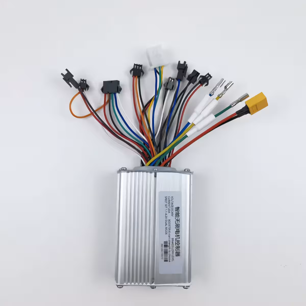 Controller brushless 48V pentru e-bike și scooter Controller brushless de 48V pentru biciclete și trotinete electrice