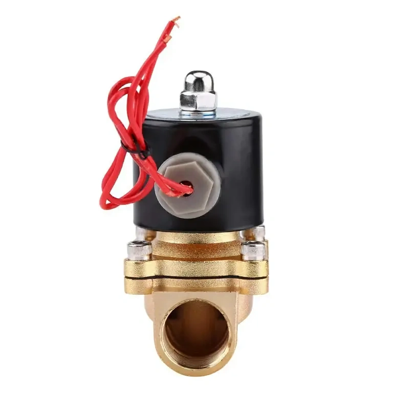 Normálně zavřený elektromagnetický ventil pro vodní systémy Normálně zavřený elektromagnetický ventil vhodný pro řízení toku