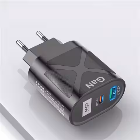 Încărcător negru cu două porturi, ideal pentru telefon și tabletă