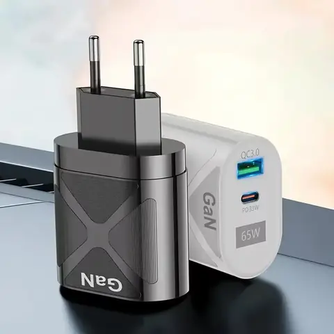 Vedere frontală încărcător PD+QC3.0 Încărcător GaN cu Power Delivery și Quick Charge 3.0 – vedere frontală