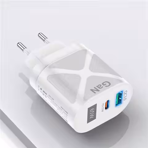 Încărcător USB-C alb cu două porturi pentru încărcare rapidă 65W