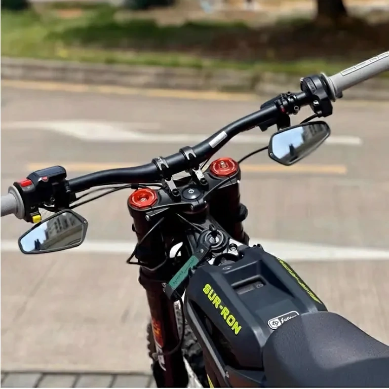 Set oglinzi fabricate din aluminiu CNC, durabile și ușoare