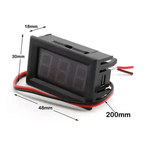 Voltmetru digital cu dimensiuni compacte, ideal pentru panouri electrice.