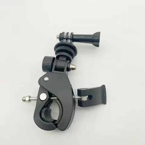 Suport ghidon pentru camera GoPro pe motocicletă, stabil și rezistent.