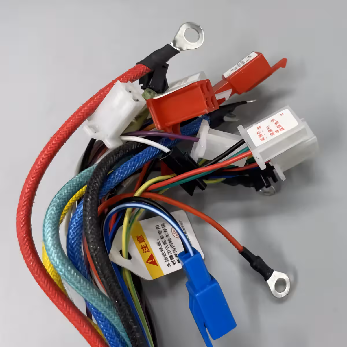 Controller cu conectori multipli pentru scuter Controller cu multiple conectori pentru frână, accelerație și motor