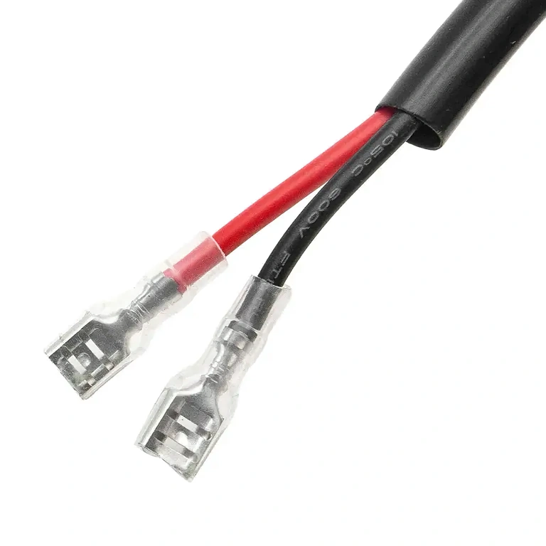 Zapojení kompatibilní s LED reflektory do 300W, s relé a pojistkou