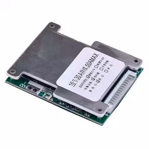 Detaljerad bild av elektronikkort på BMS 16S 60V 40A-modul, närbild