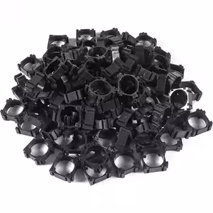 Set complet cu 100 suporturi modulare pentru baterii Li-ion 18650.